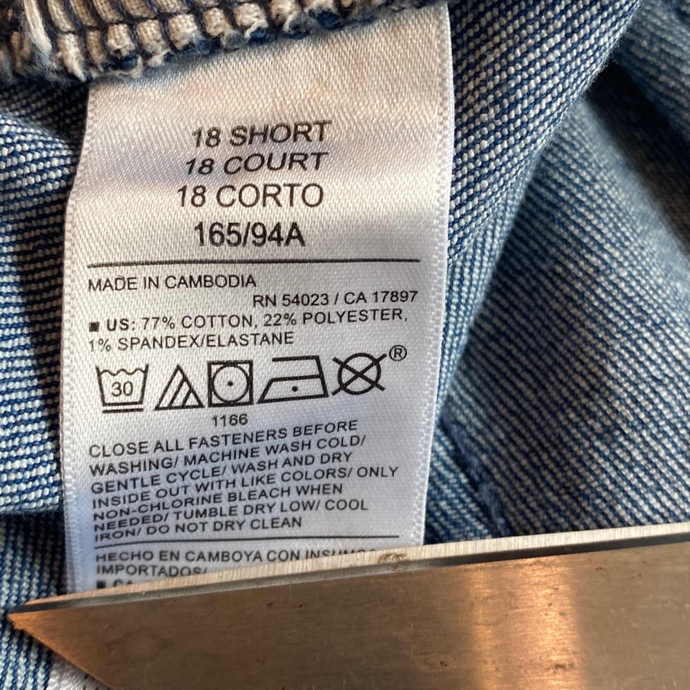 Boot cut plus size jeans - Picture 9 of 9